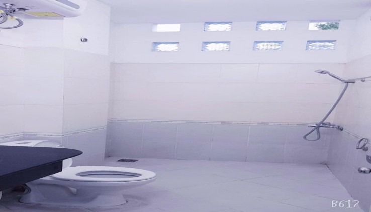 Cho thuê nhà Ngõ ô tô Giáp Bát 4 tầng, 46m2, 5 ngủ, vào ngay, chỉ 16 triệu